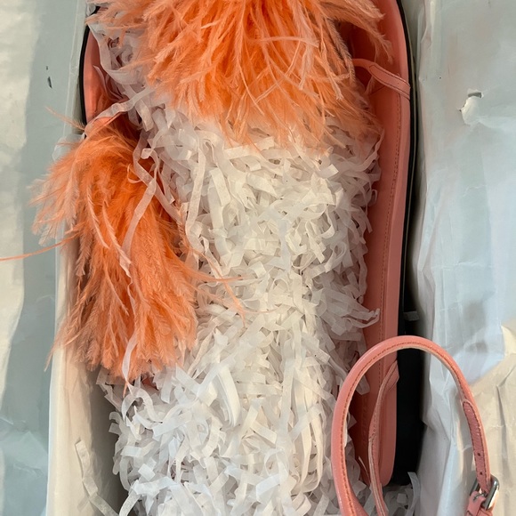 BRAND NEW BOTTEGA VENETA FLAT SANDALS - Picture 3 of 6